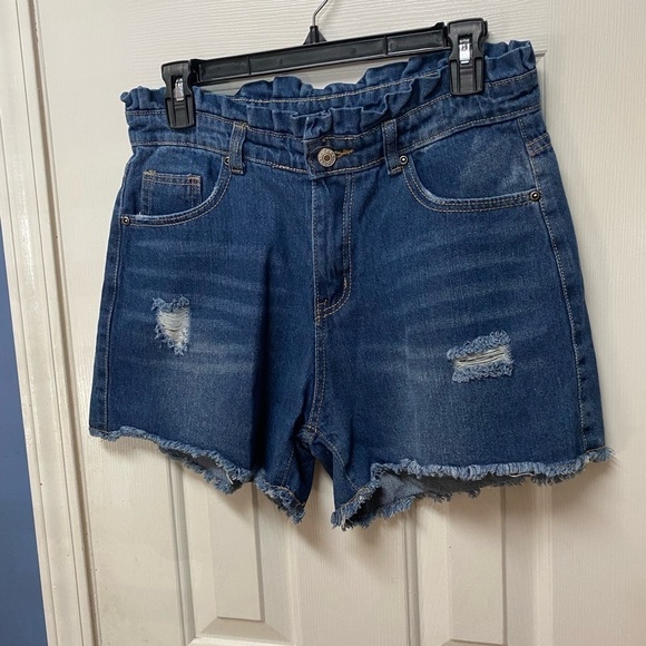 Lily Clothing Design By USA Blue
High Rise Ruffle Waist - Picture 2 of 8